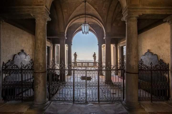 ベルガモ Palazzo Terzi Bed & Breakfast エクステリア 写真